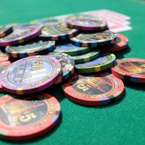 $5 / $25p / $100p / $500s