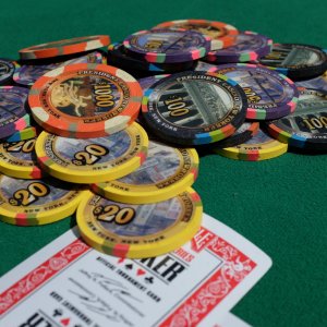 $20 / $100s / $500p / $1,000s