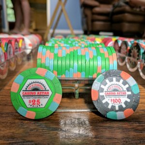 $25 and $100 Casino Aztar (Evansville, Indiana) Chips