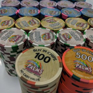 palms-poker-set-a6.jpg