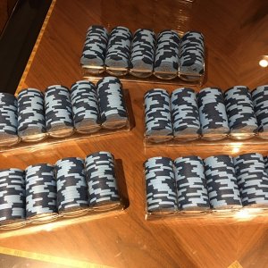 Grand Bahamia $1 - 5 racks