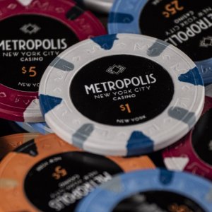 Metropolis | $1 Front