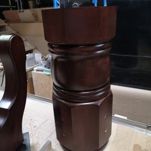 Chanman - Bombay Stain (Pedestal)