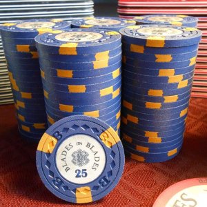 BLADES (2) 041