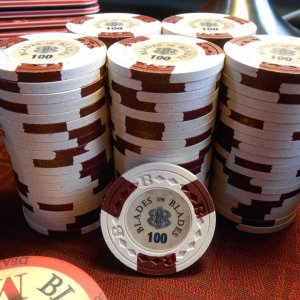BLADES (2) 045