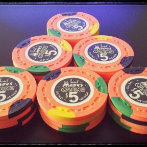 TR Kings Mapes Casino  $5 chips  # 01