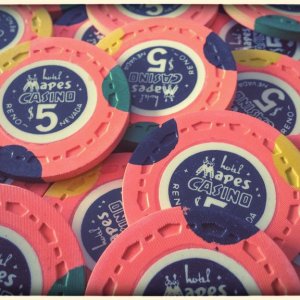 TR Kings Mapes Casino  $5 chips  # 02.