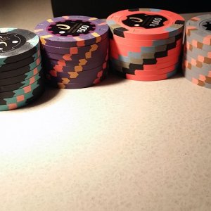 horseshoe cleveland poker chips stacks1