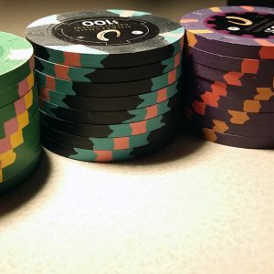 horseshoe cleveland poker chips stacks2