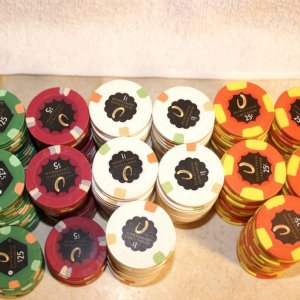 Modest Home Game Cash Set - Horseshoes