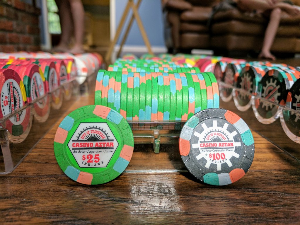 $25 and $100 Casino Aztar (Evansville, Indiana) Chips