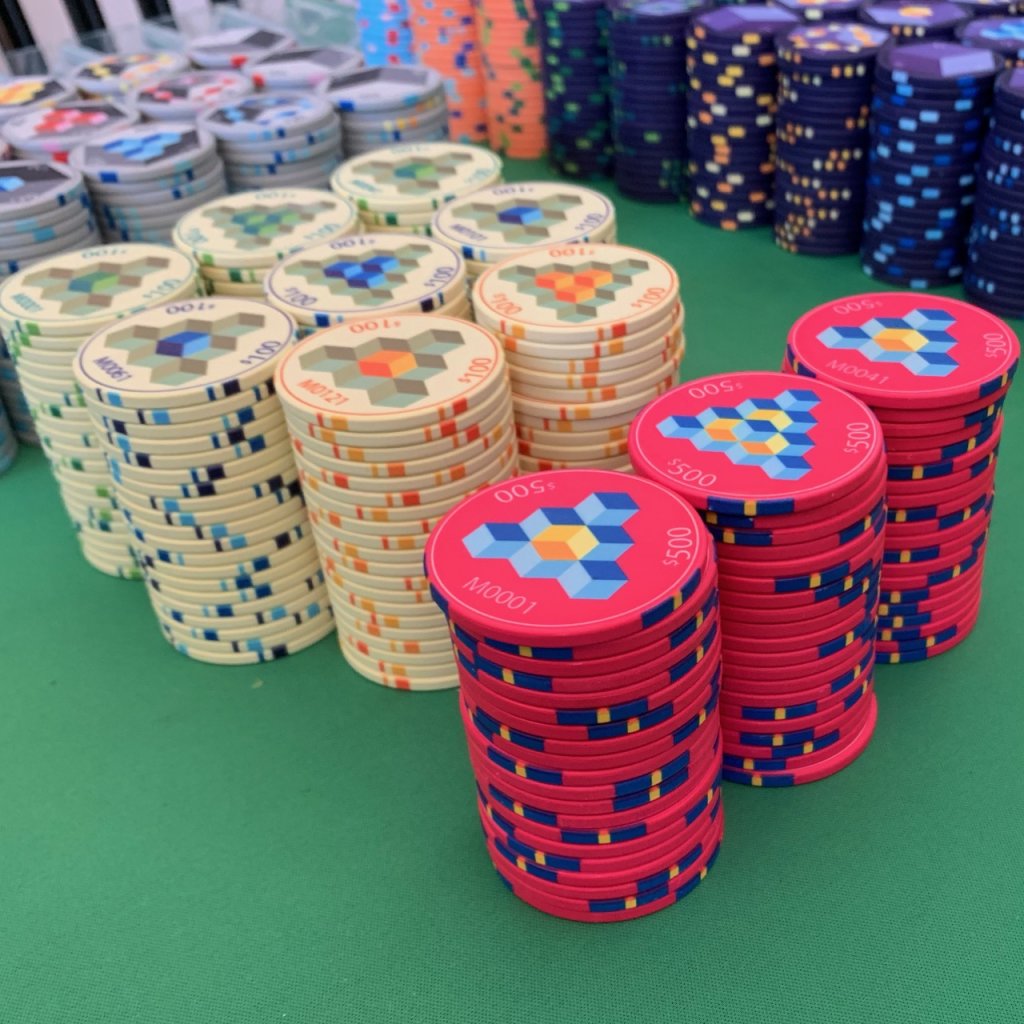 44mm, numbered $100 and $500