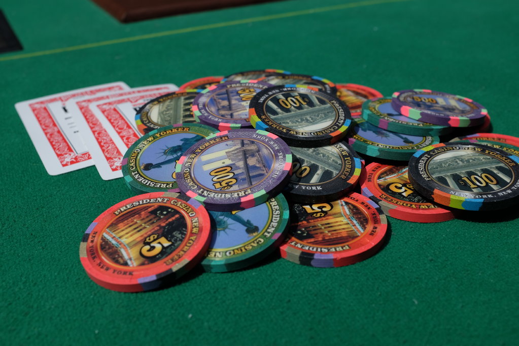 $5 / $25s / $100s / $500p