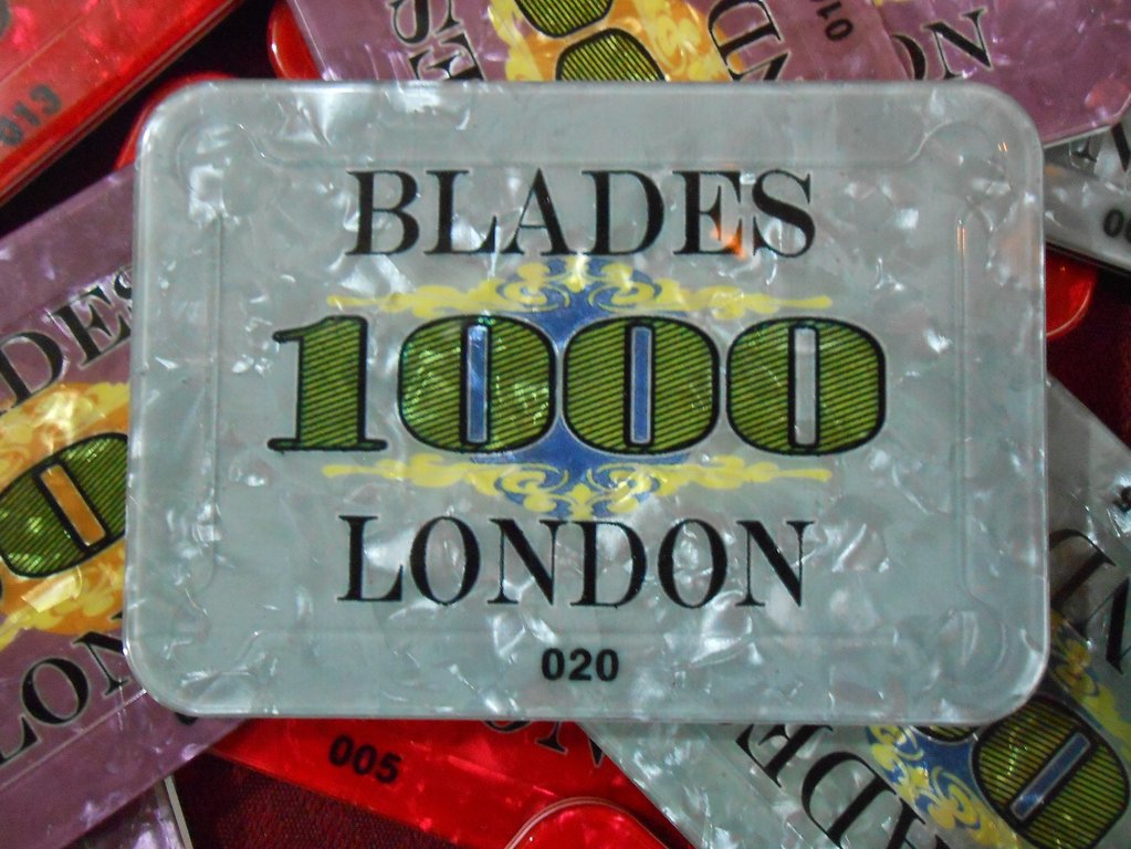 BLADES (2) 026