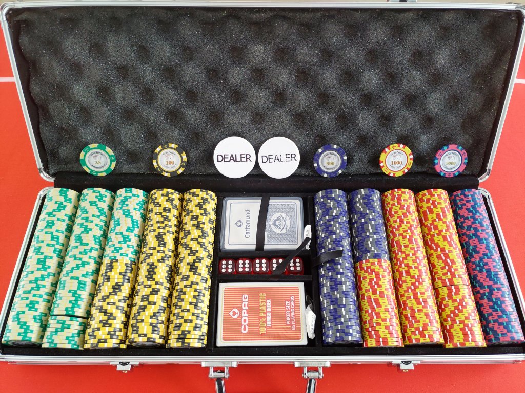 Chips Palace - Complete set with case