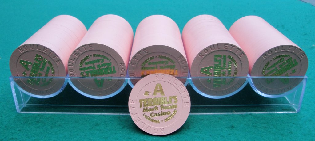 Paulson Terrible's Mark Twain Casino (Lagrange, MO) - Roulette chips set