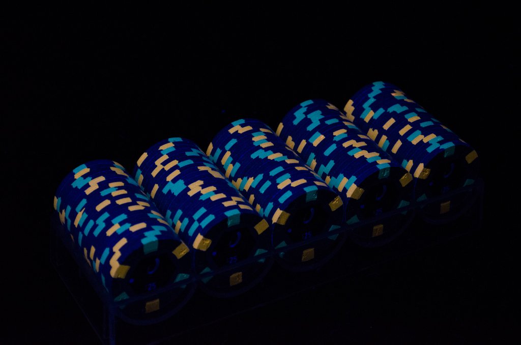 Rack: T25 (Blacklight)