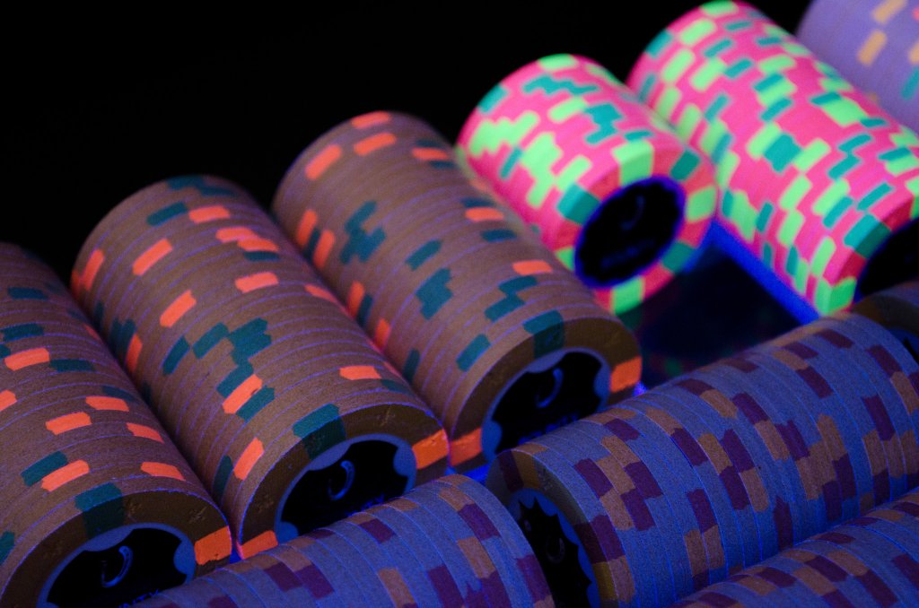 Racks: Macro (Blacklight)