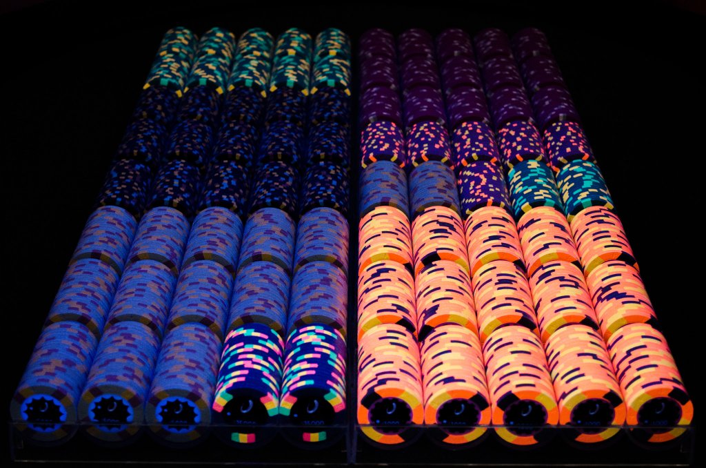 Racks: Vanishing point overview (Blacklight)