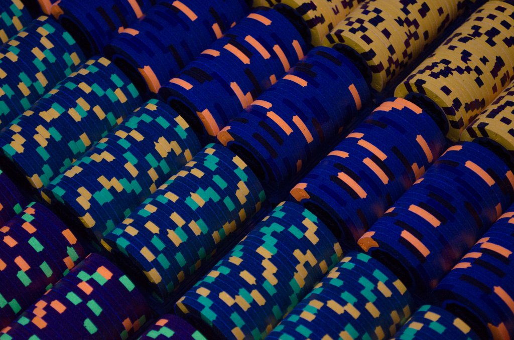 Racks: Zoom (Blacklight)