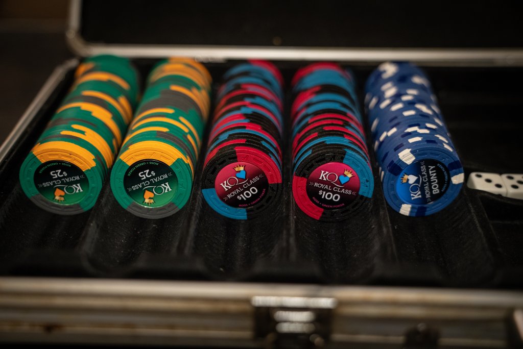 Royal Class Poker Chips Tourney-2.jpg