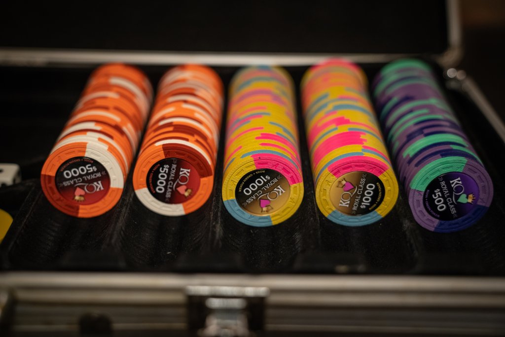 Royal Class Poker Chips Tourney-3.jpg