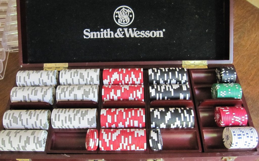 Smith & Wesson presentation box
