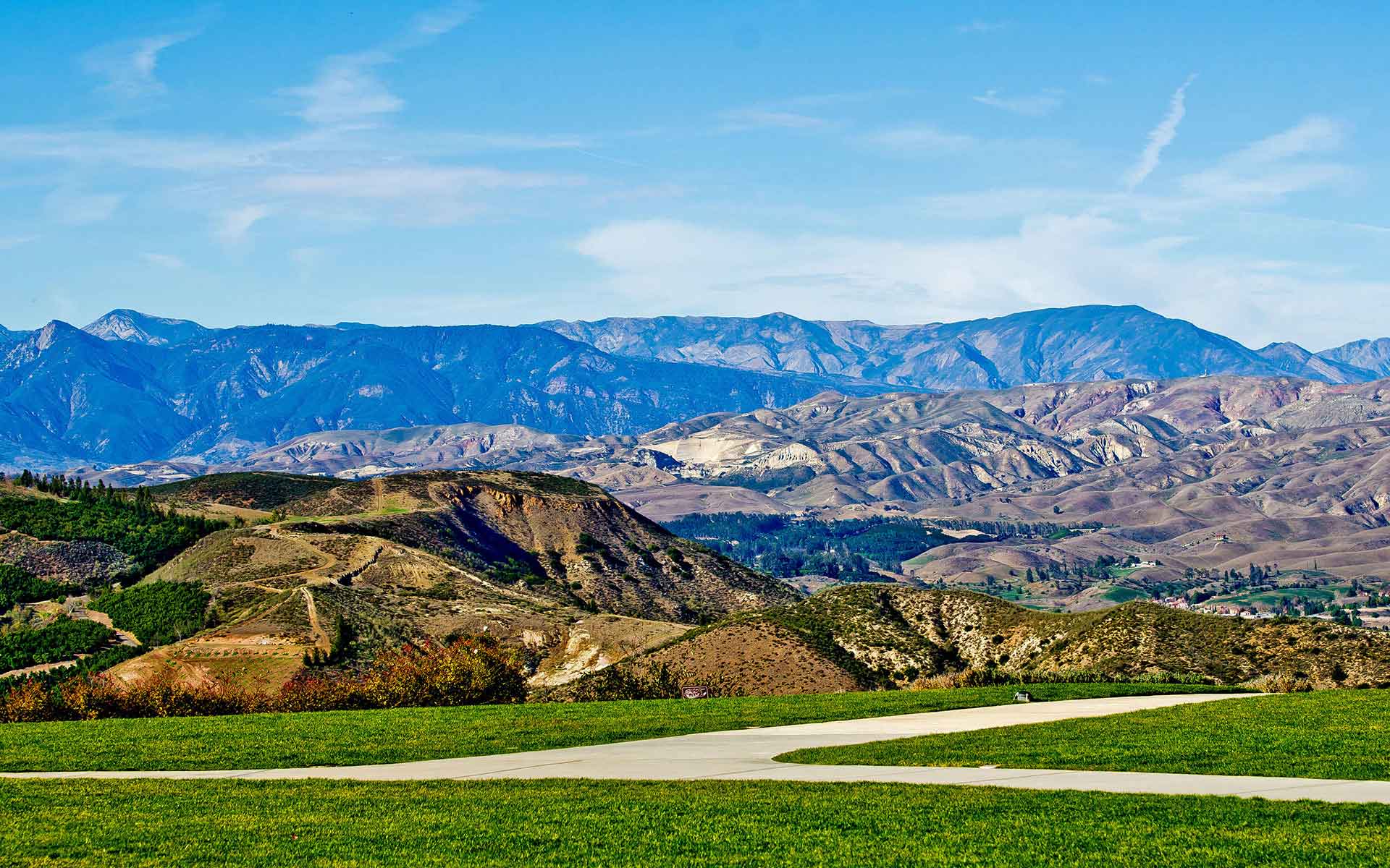 Simi_Mountains_Medium.jpg