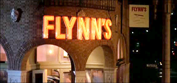Tron-FlynnsArcade1.jpg