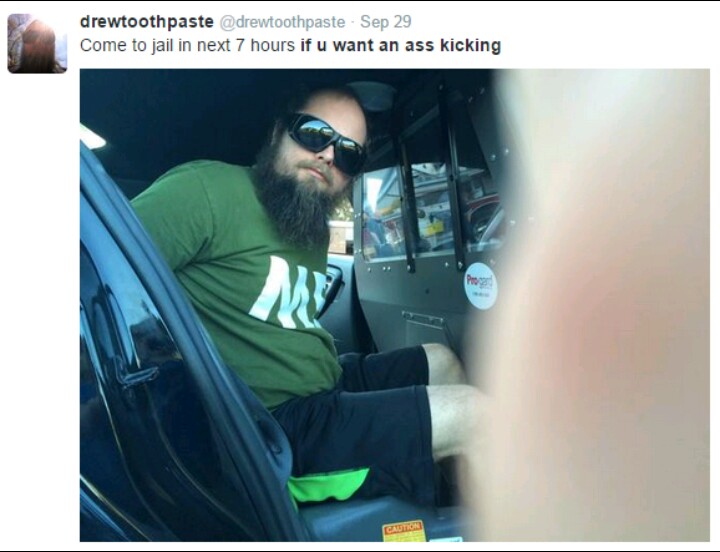 SSKjR2D.jpg