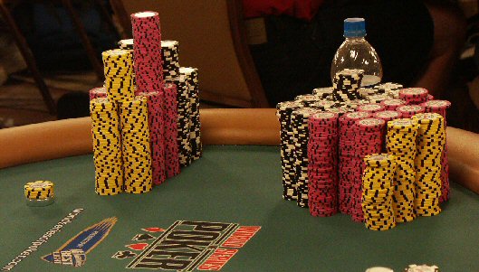 wsop-2006-chips.jpg